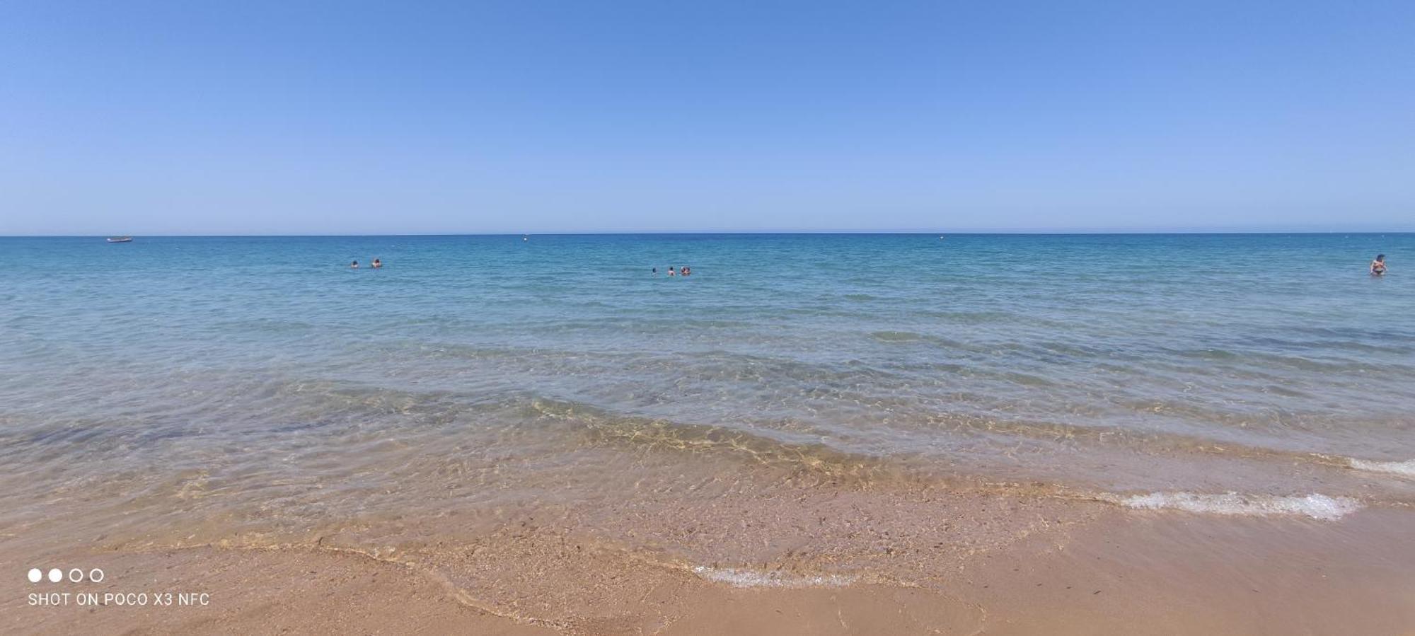 To The Beach デニア エクステリア 写真